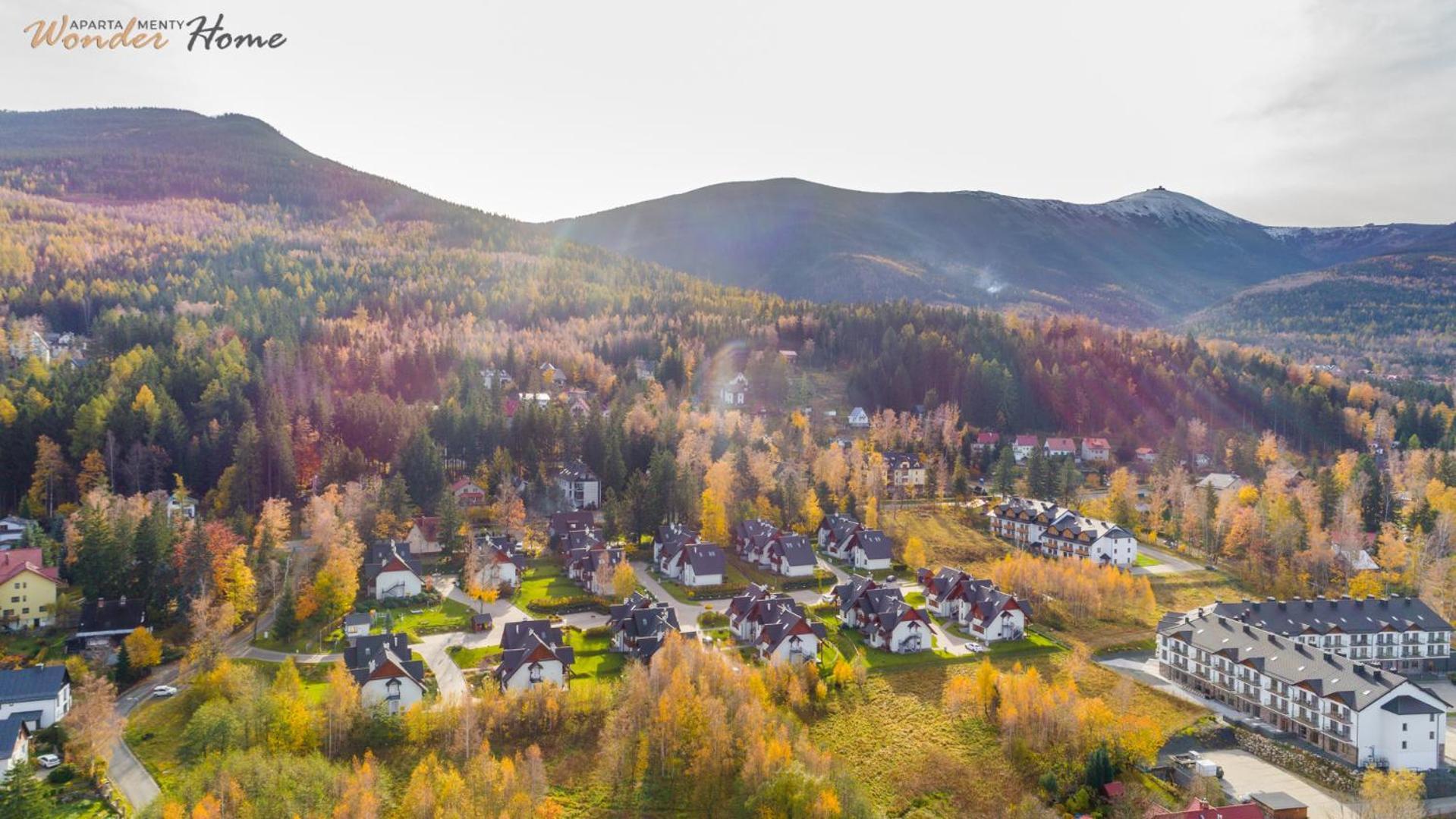 Wonder Home - Domki Gorskie Na Osiedlu Dozorowanym, Z Kominkami I Placem Zabaw Karpacz Dış mekan fotoğraf